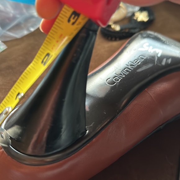 Calvin Klein Business Formal Brown & Black Shoe Metal Buckle Peep Toe Sz 9 1/2 - Picture 10 of 12